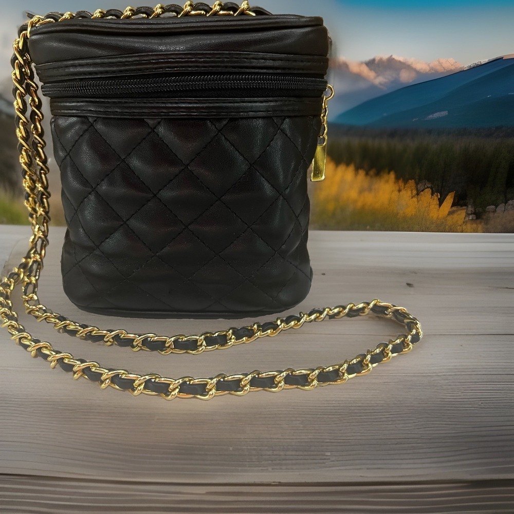 Vtg Black Quilted Soft Leather Chain Strap Crossbody Purse MINT